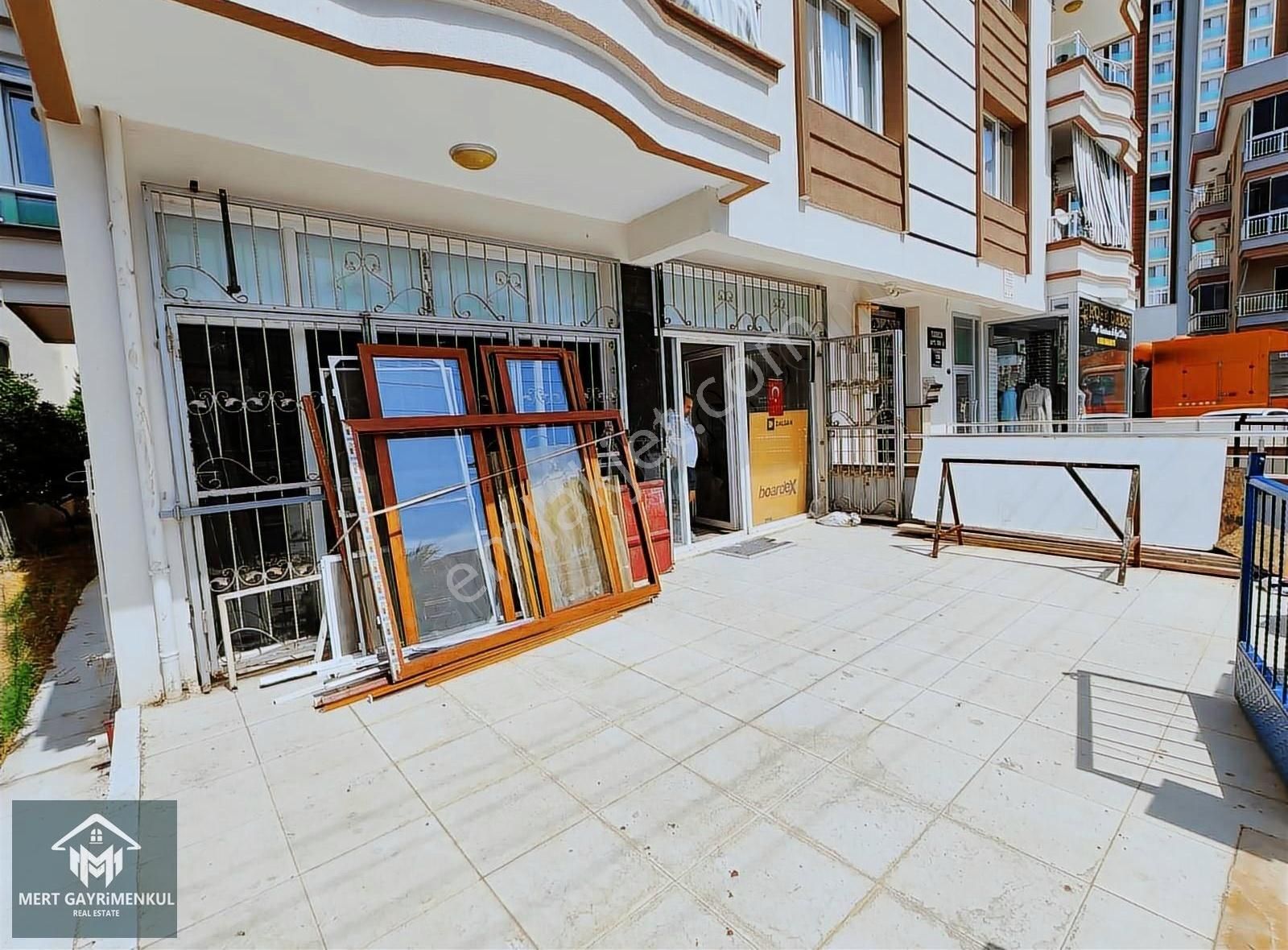 Uğur Mumcuda Hastane Yakını Satılık 90m2 İş Yeri - Görsel 12