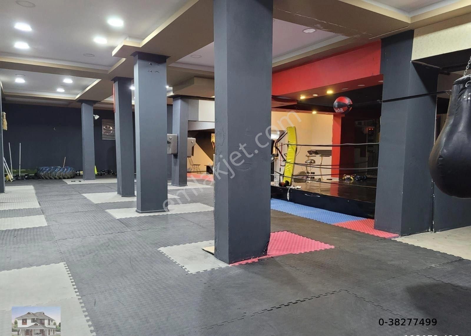 Genç Emlaktan Etlikte Satılık Çok Amaçlı Salon - Görsel 9