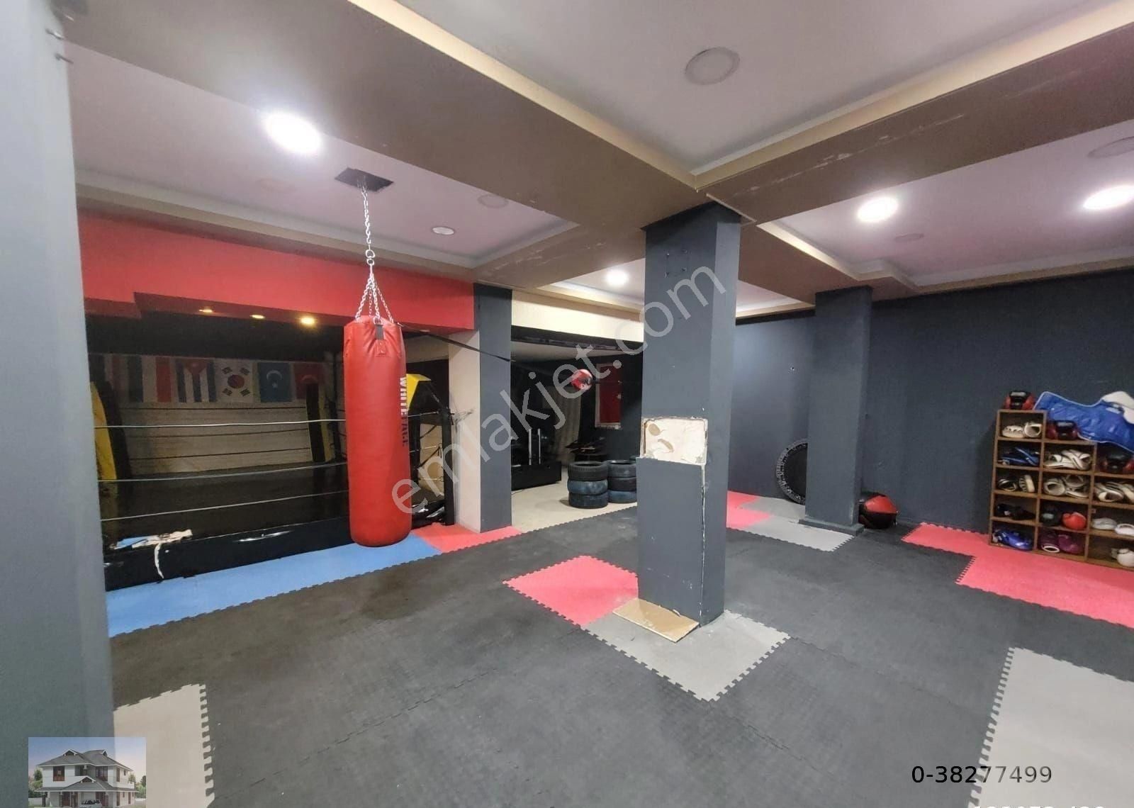 Genç Emlaktan Etlikte Satılık Çok Amaçlı Salon - Görsel 12