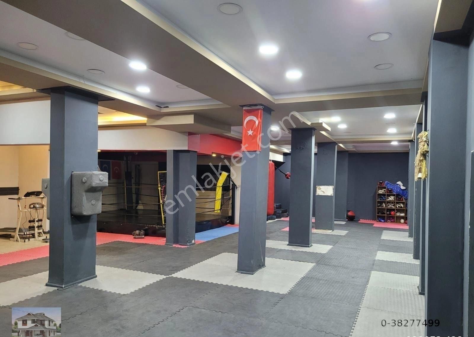 Genç Emlaktan Etlikte Satılık Çok Amaçlı Salon - Görsel 11
