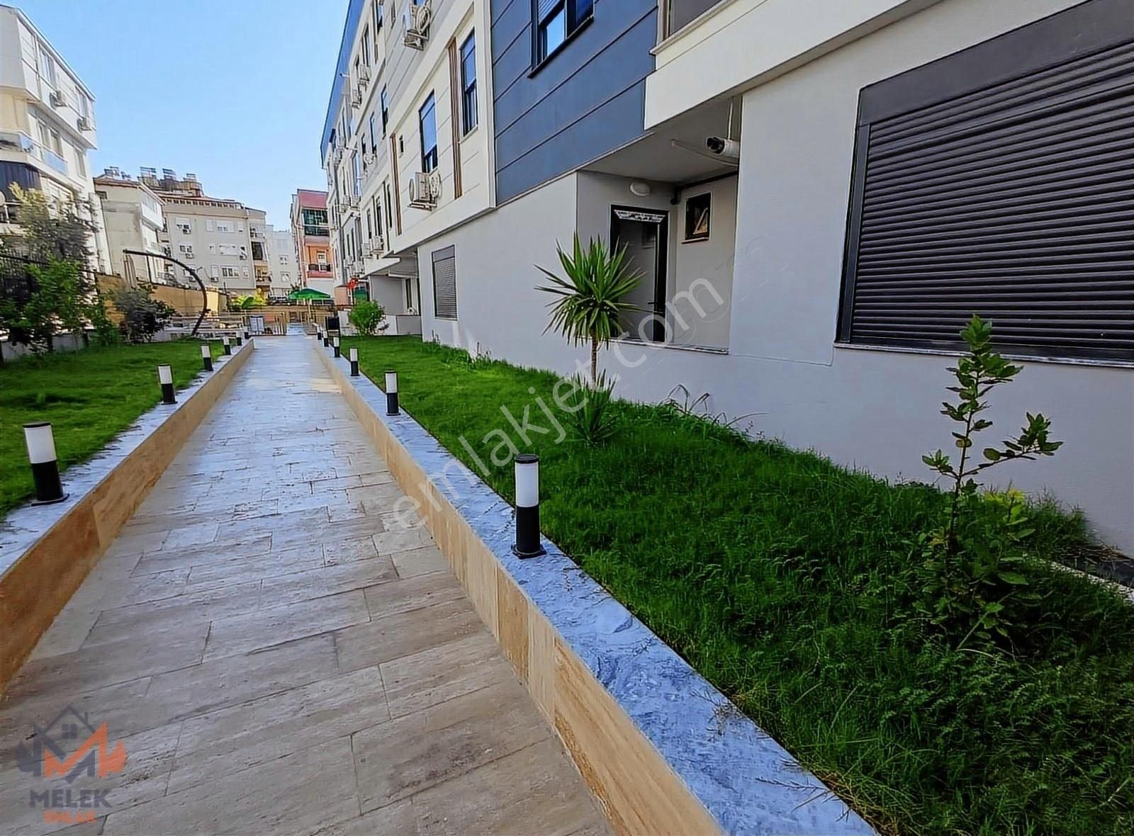 Muratpaşa Yüksekalan Mah.satılık Havuzlu Ana Cad.dibi Sıfır 2+1
