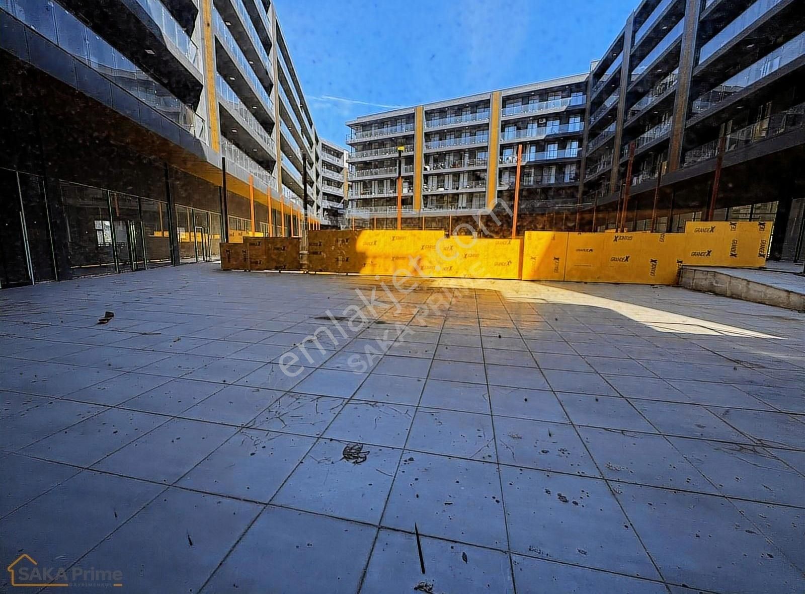 Aliağa İzpek Statıon Da Batarkatlı Satılık Dükkan ; - Görsel 9