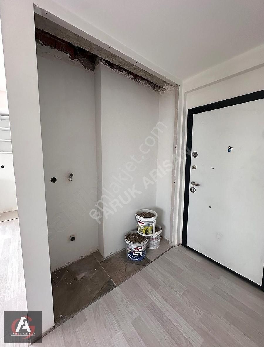 Faruk Arısan'dan Denize Ana Yola Ve Devlet Dairelerine Yakın 2+1 - Görsel 8