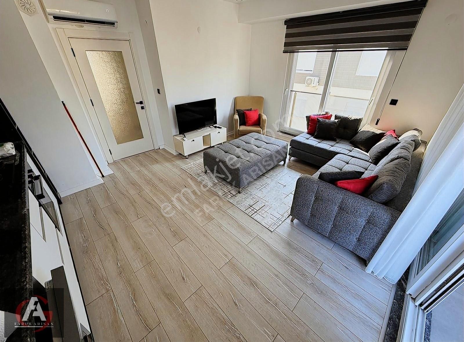 Faruk Arısandan Deniz Manzaralı Çok Geniş Ve Ebeveyn Banyolu 1+1 - Görsel 4