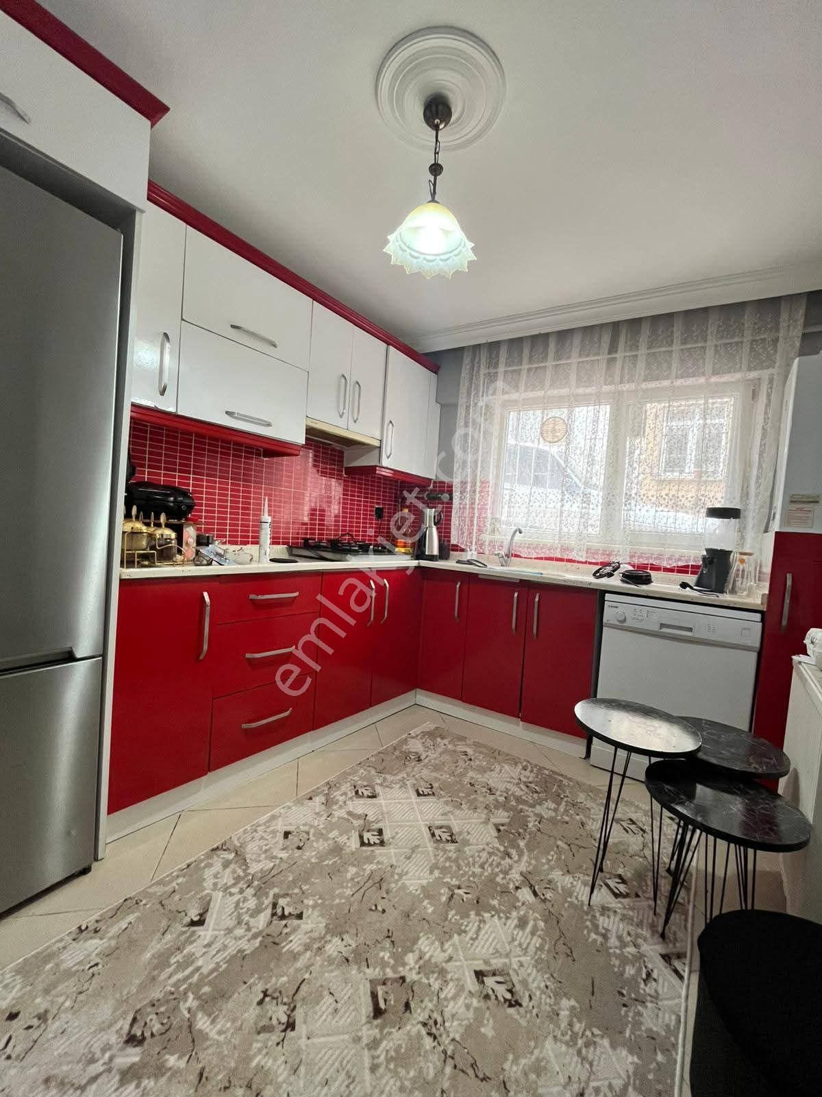 Gençbay Emlak'tan Samsun İlkadım Yenidoğan Mh De Satılık 2+1 Giriş Kat