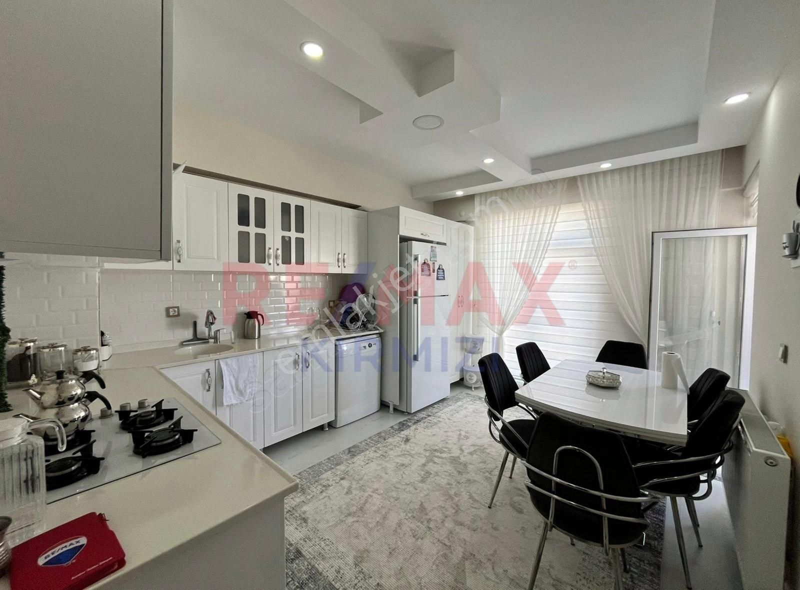 Re/max Kırmızı'dan Erzurum Dadaşkent'te Satılık 3+1 Lüks Daire