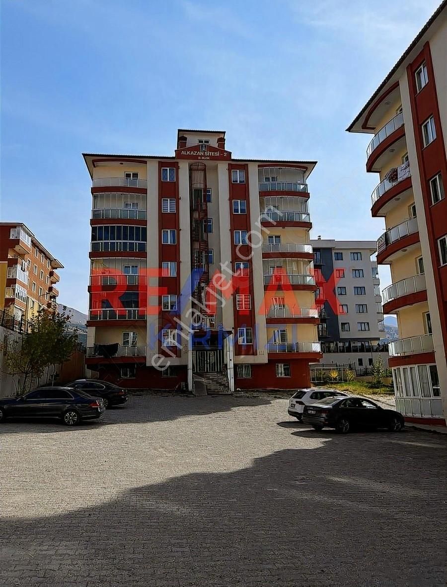 Re/max Kırmızı'dan Erzurum Kayakyolu'nda Satılık 4+1 Daire