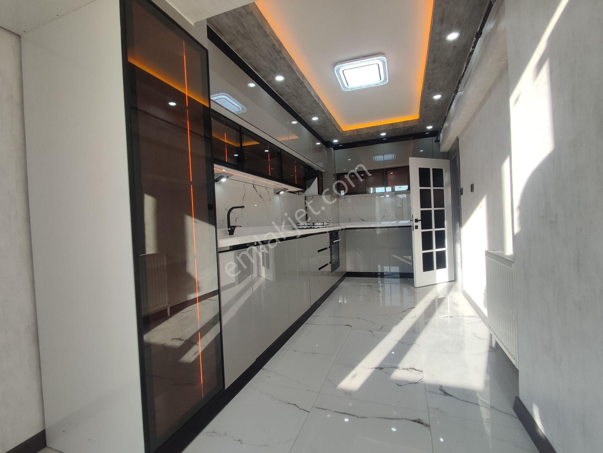 Yılmaz Gayrimenkulden Ultra Lüks Full Yapılı Kacırılmayacak 3+1 Fırsat Dairesi