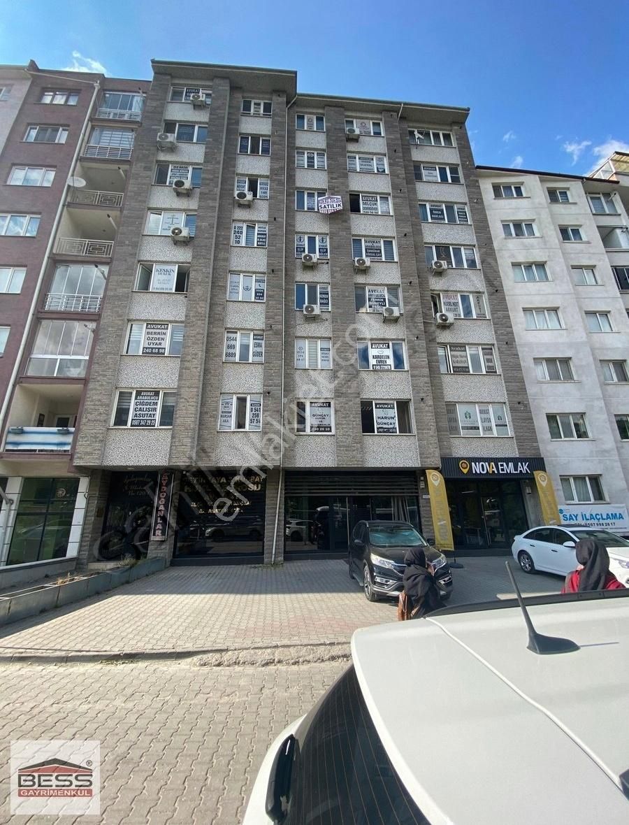 Bess'den Cumhuriyet Blv. Adliye Yanı İş Merkezinde Satılık Daire