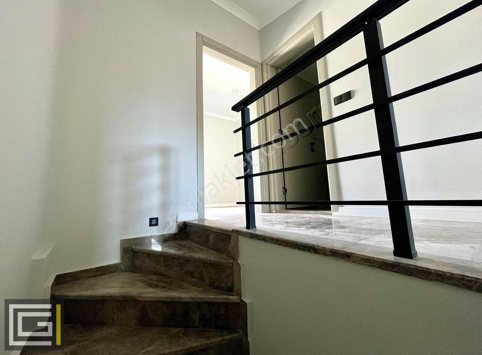 Havuzlu Butik Sitede Plaja Komşu Lüks Yaşam Ve Yatırım Fırsatı! - Görsel 19