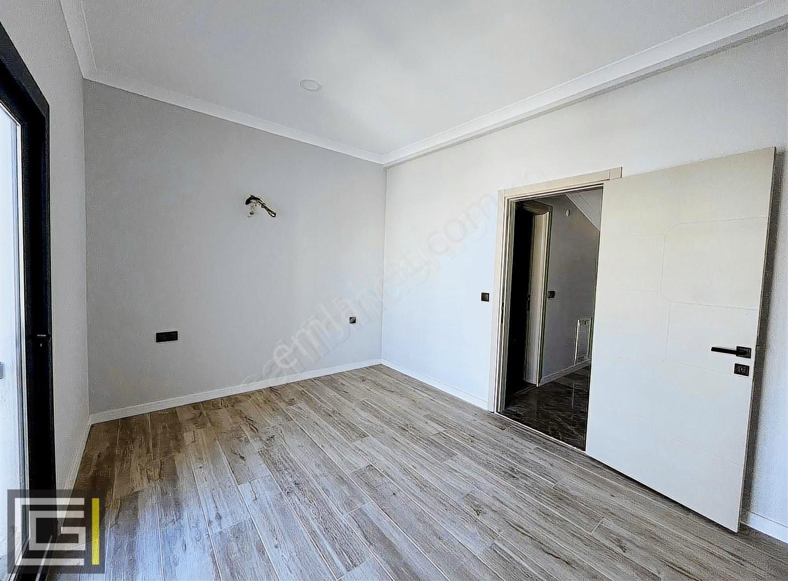 Havuzlu Butik Sitede Plaja Komşu Lüks Yaşam Ve Yatırım Fırsatı! - Görsel 14