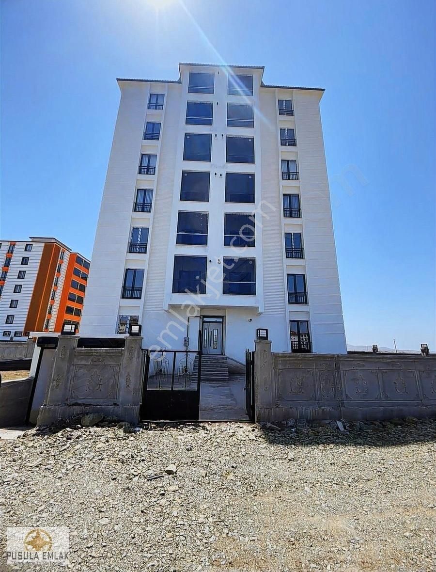 Kars Pusula Emlaktan 1+1 Kiralık Daire