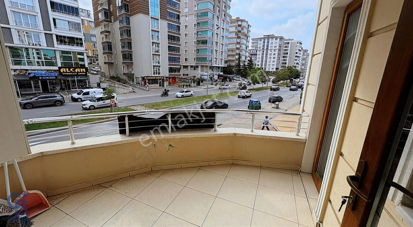 Cb Park'tan Cağaloğluna Cephe Eşyalı Kiralık 3+1