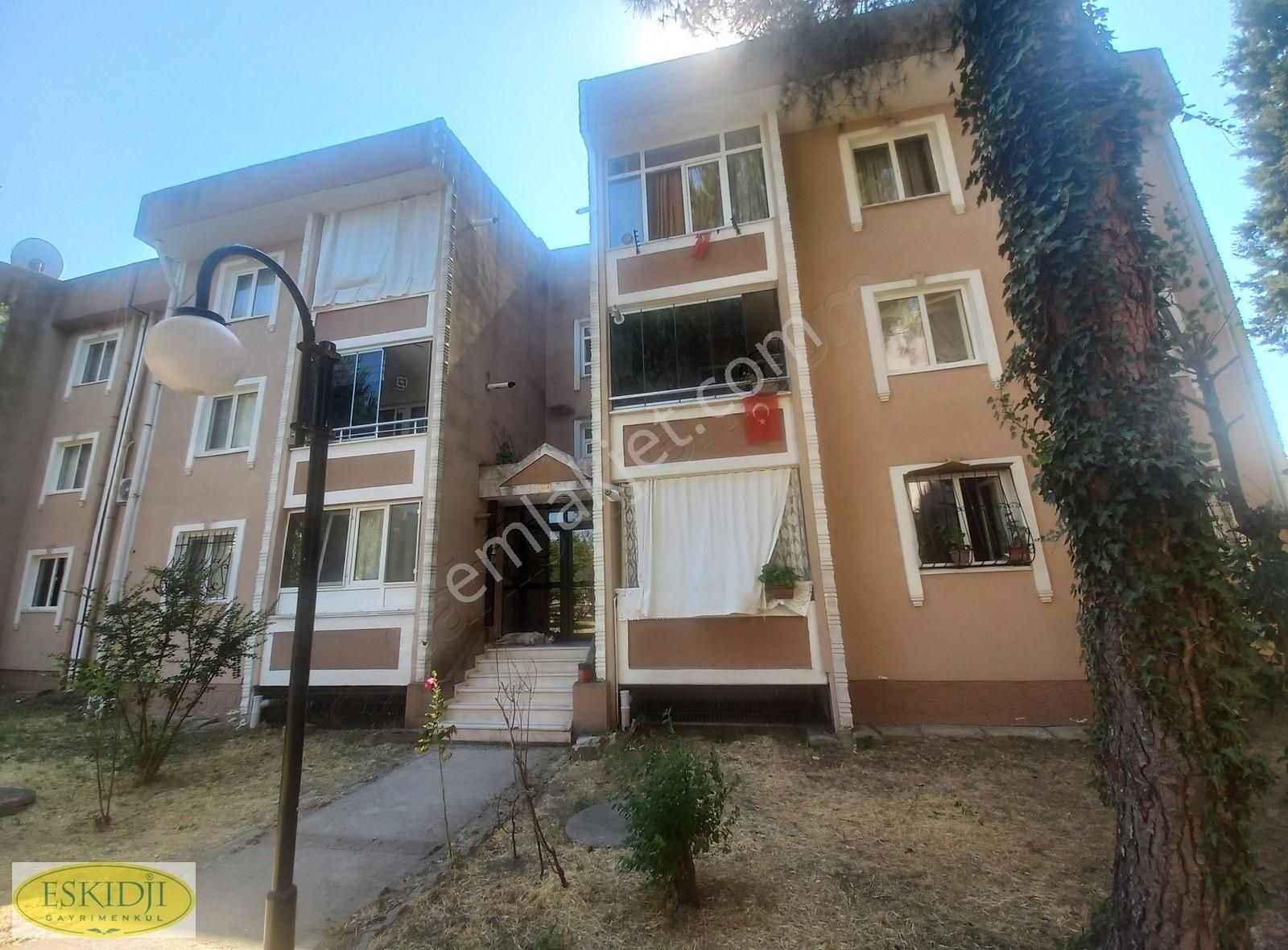 Eskidjiden Arslanbey Atakent Konutlarında 3+1 Eşyalı Kiralık Dai