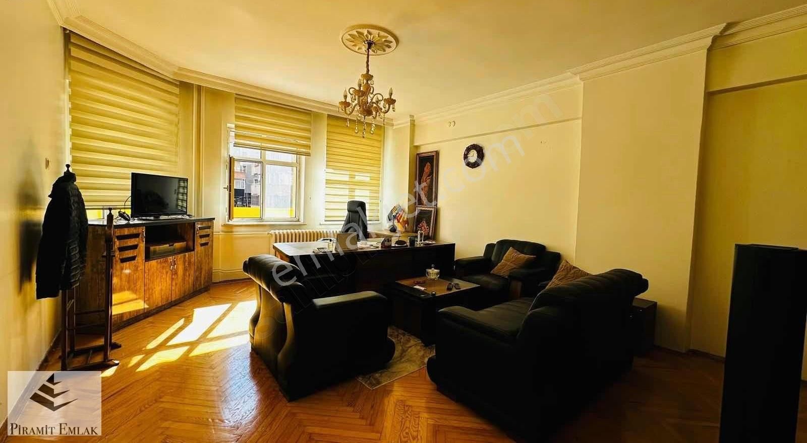 Piramit Gm' Den Şehir Merkezinde 3+1 Daire - Görsel 12