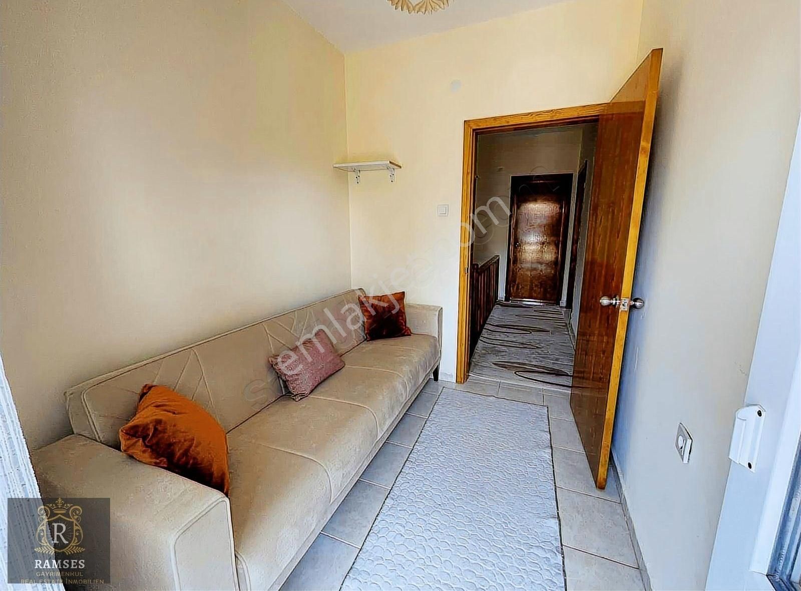 Örenşehir'de Eşsiz Fırsat! Denize Sıfır, 3+1 Bahçeli Lüks Villa - Görsel 27