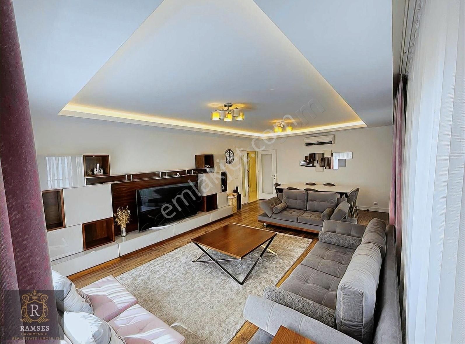 Sorgunun En Güzel Sitesinde 4+1 Satılık Daire