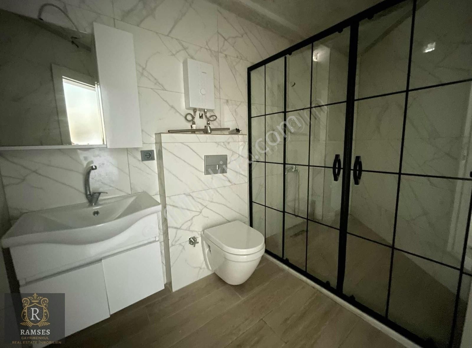 Side'de Denize 450 M. 3+1 Satılık Daire - Görsel 6