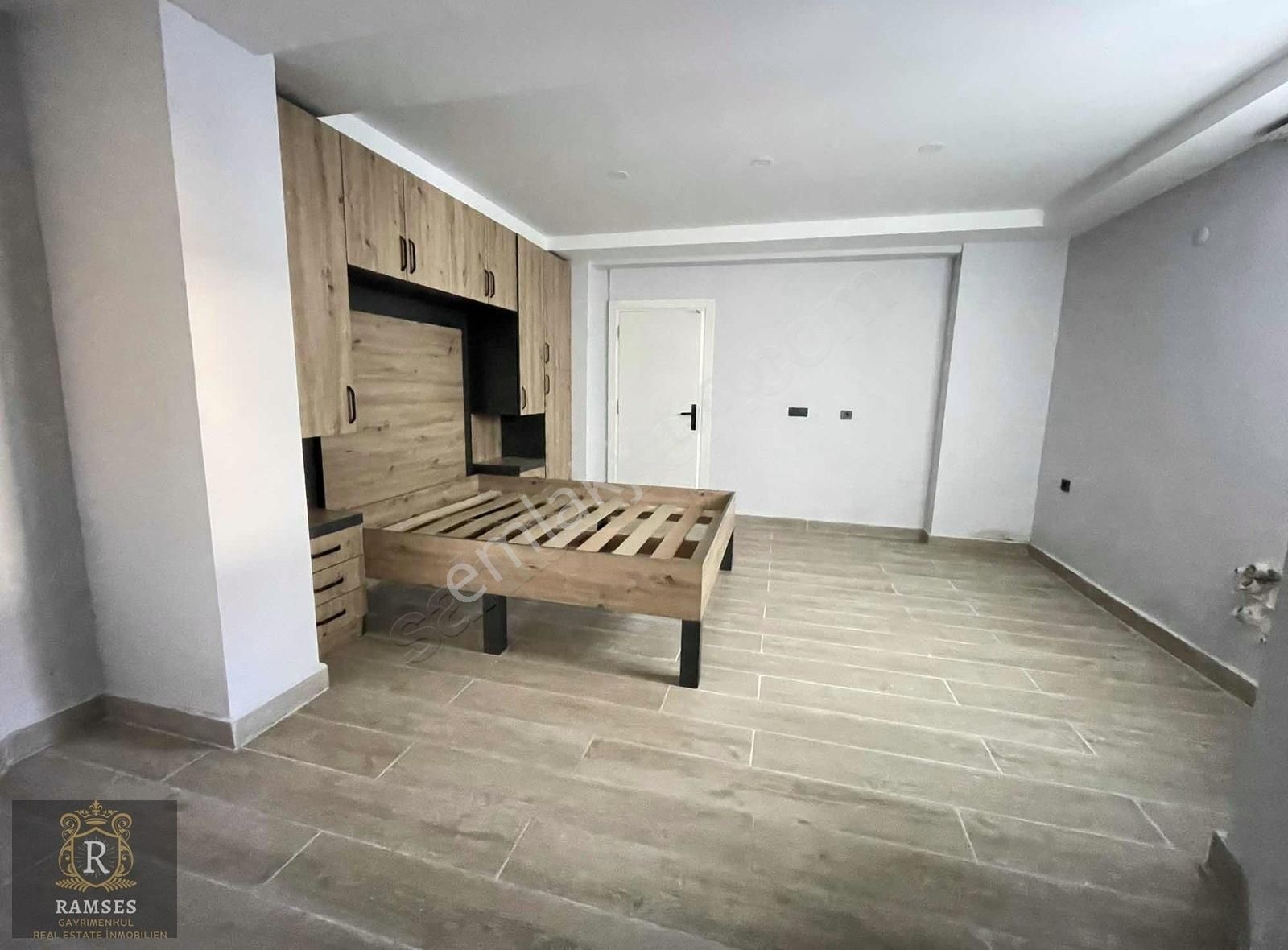 Side'de Denize 450 M. 3+1 Satılık Daire - Görsel 2