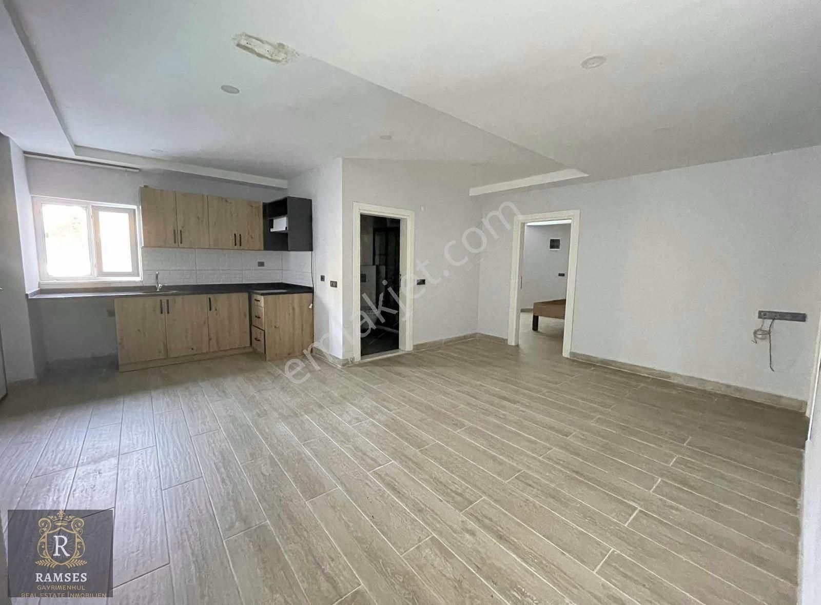 Side'de Denize 450 M. 3+1 Satılık Daire - Görsel 5