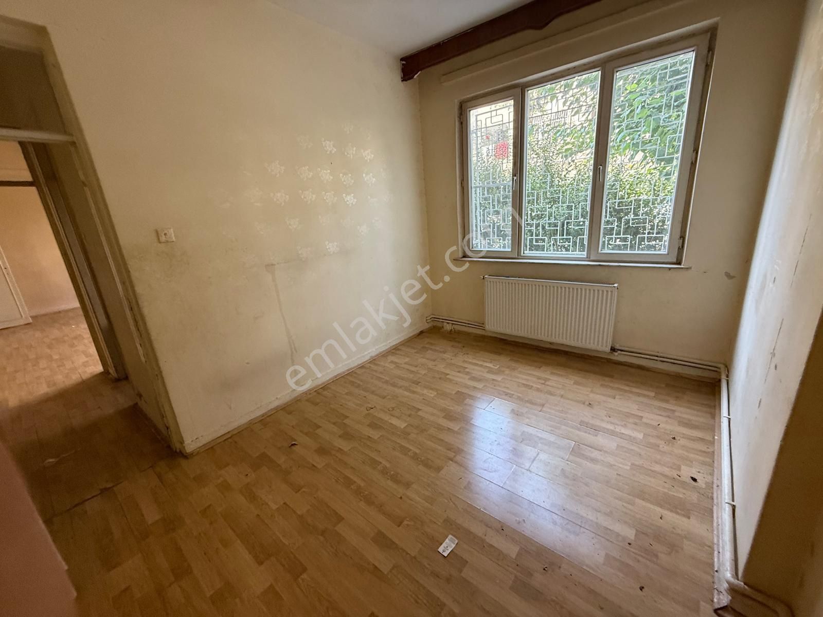 Uzaydan Binevler De Kiralık Giriş Kat Daire