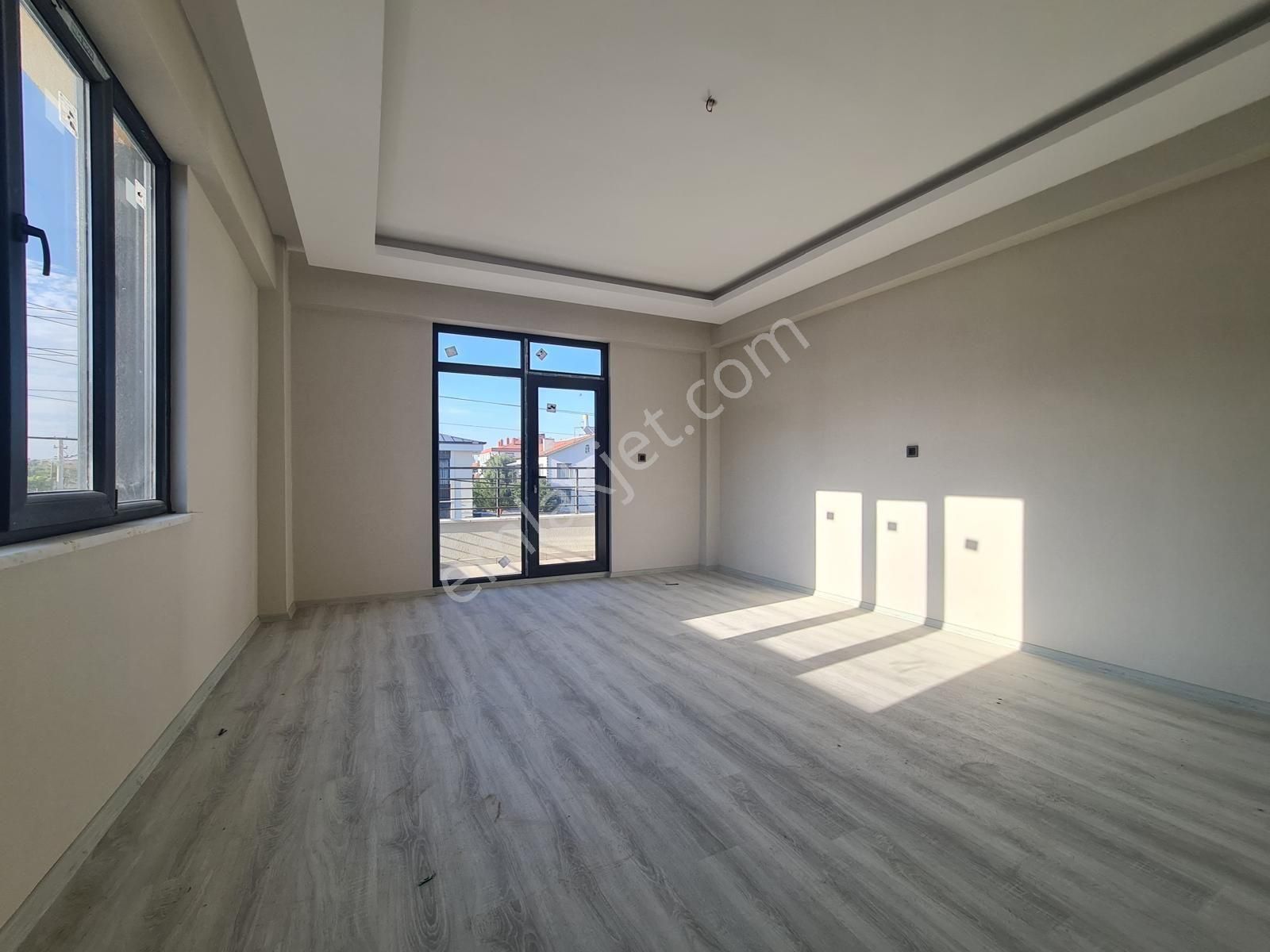 Konya Karatay Karaman Yoluna Yakın Mesafede Satılık 3+1 Daireler