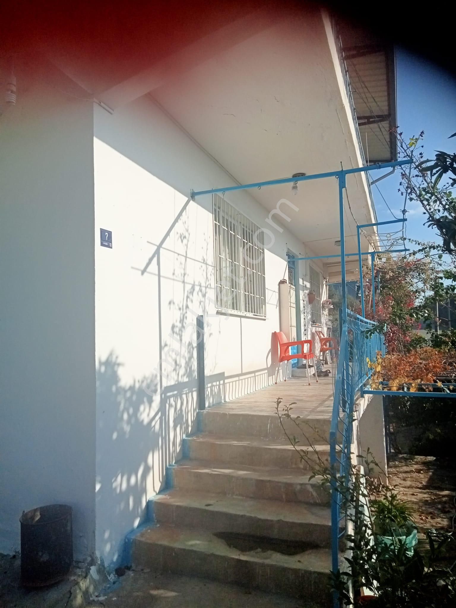 Güllübahçe De Keyifli Bahçesiyle Müstakil İki Katlı Ev - Görsel 16