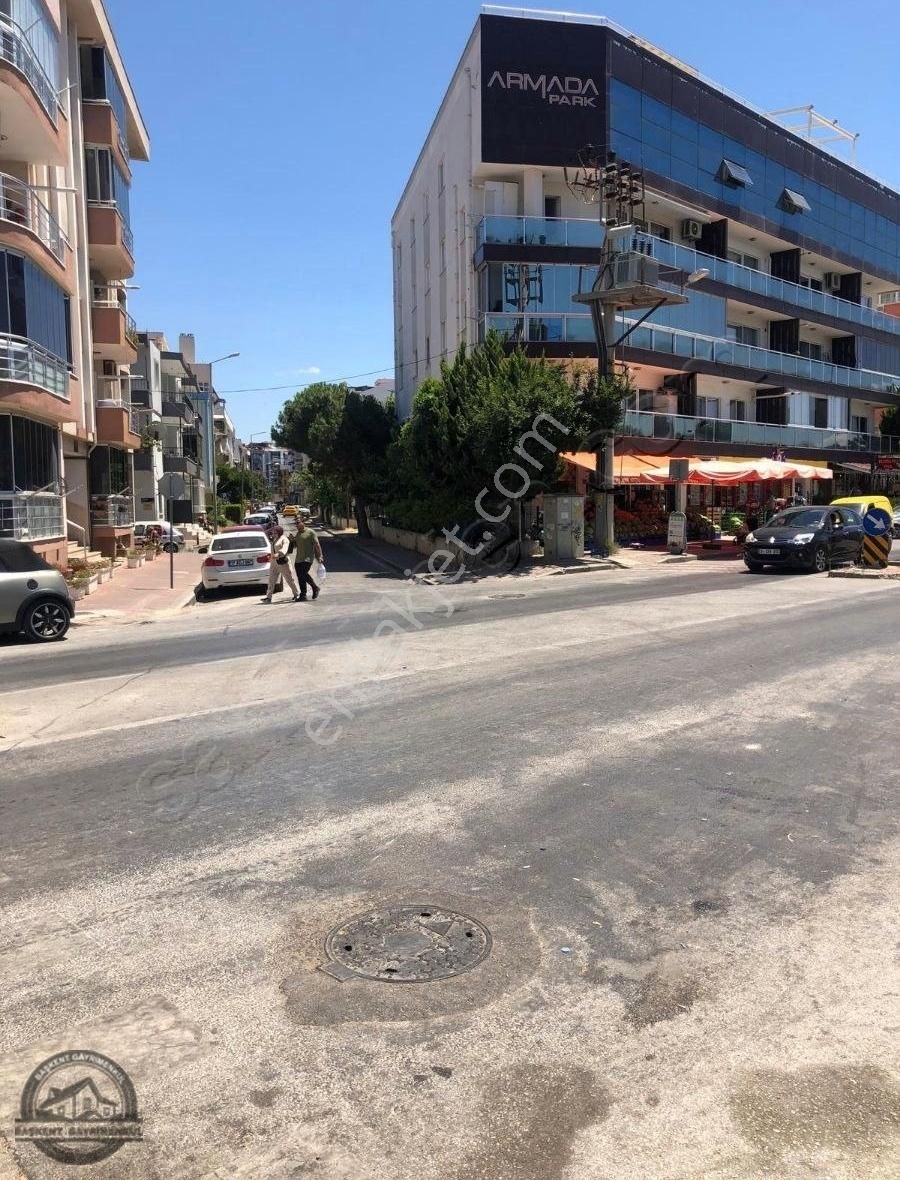 Barbaros Mahallesi Plaj 1 Sokakta Satılık 2+1 Daire