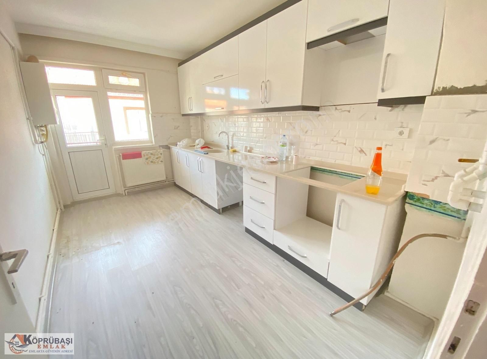 Köprübaşı Emlaktan Satıkadın Mah 3+1 Daire 2.250.000 Tl