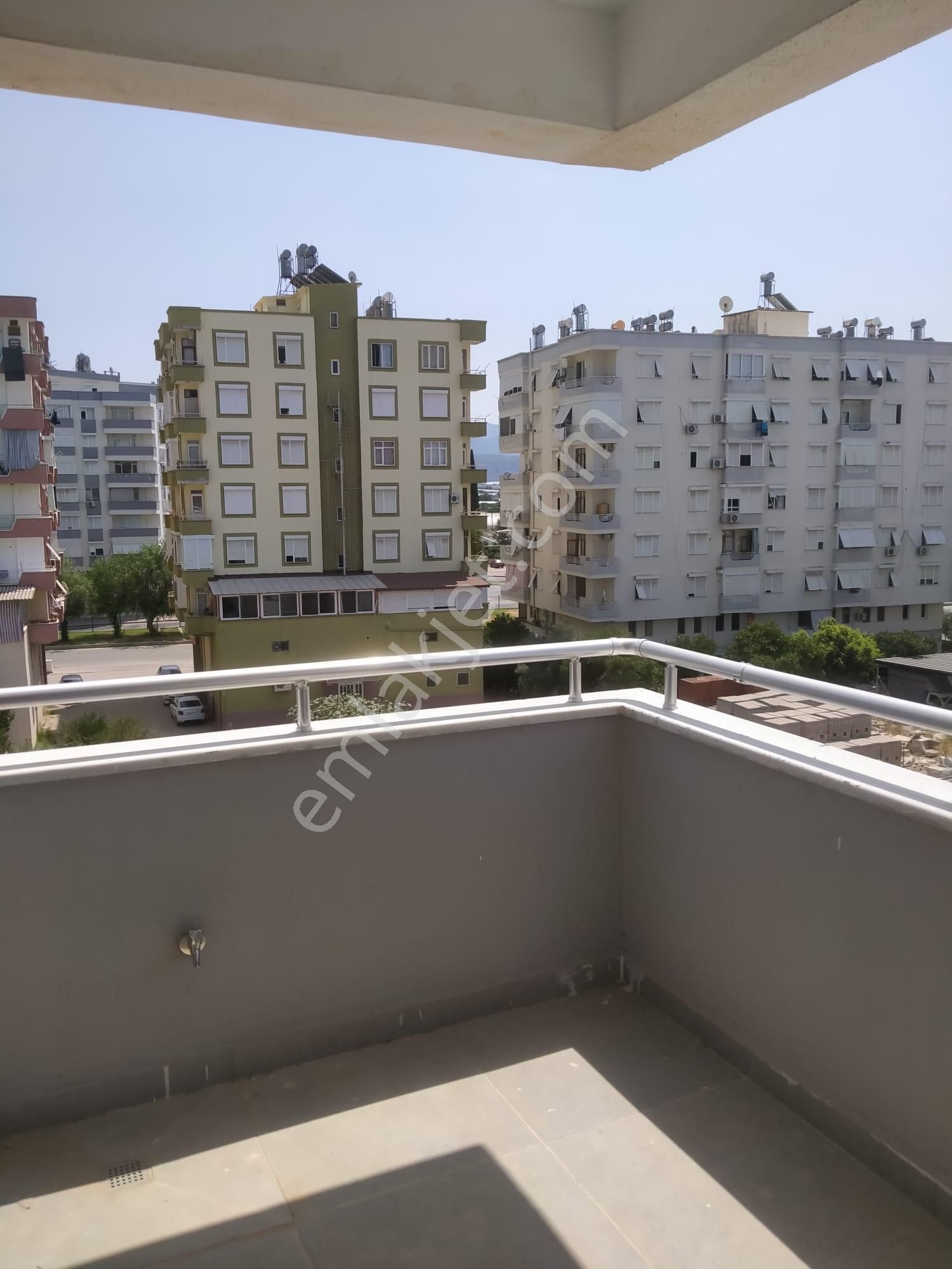 Kumluca Merkezde Satılık 3+1 Daire