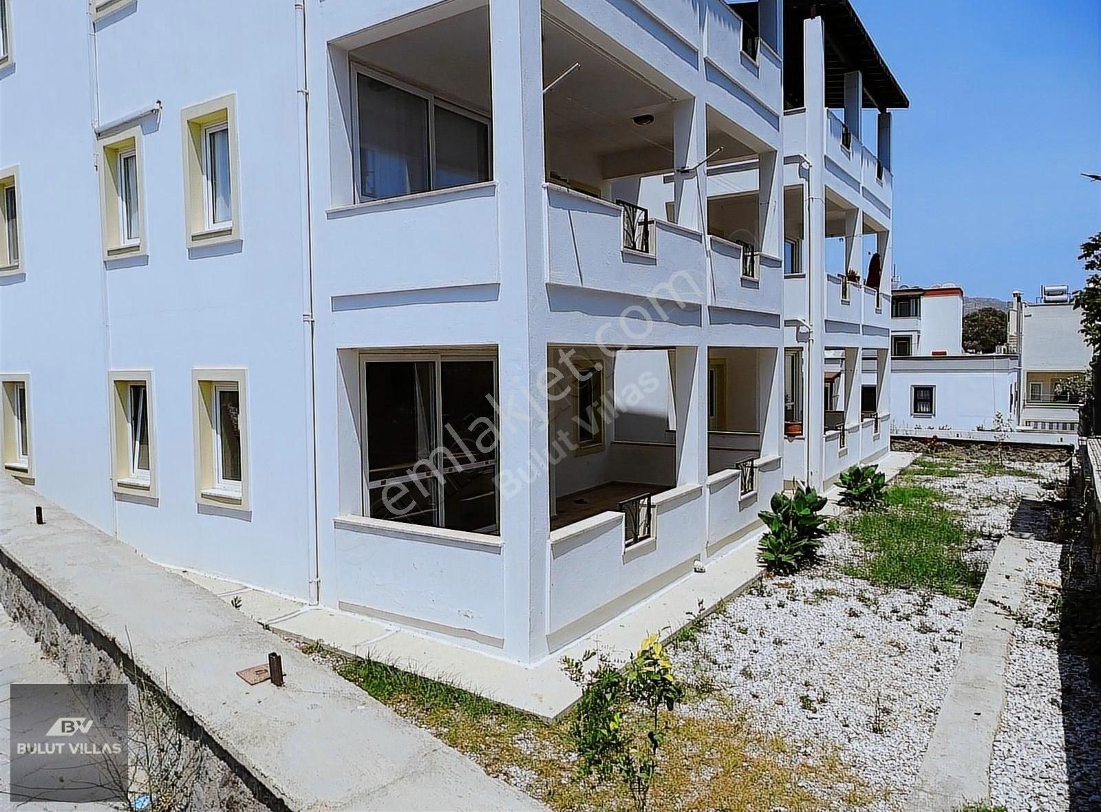 * Turgutreis Yakaarası Mevkii Kiralık 2+1 Bahçe Katı Daire *