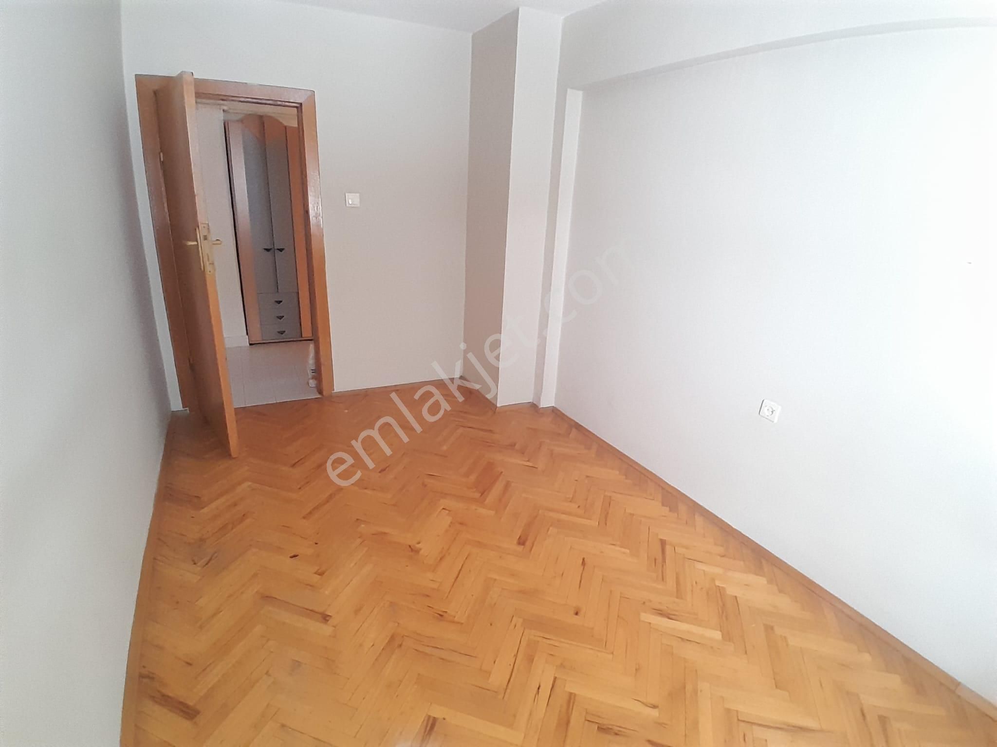 Sinan Caddesi Köprü Yakını 3+1 ,kombili, Y.giriş, Vadi Manzaralı... - Görsel 4