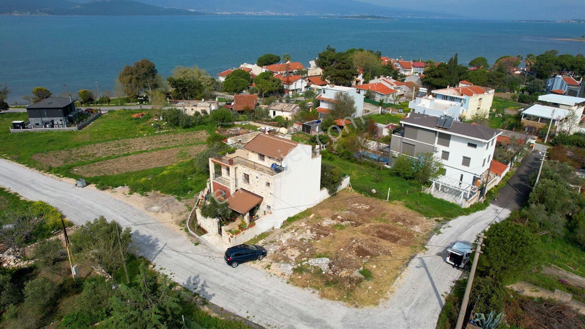 Urla Torasan'da Deniz Manzaralı Arsa - Görsel 9