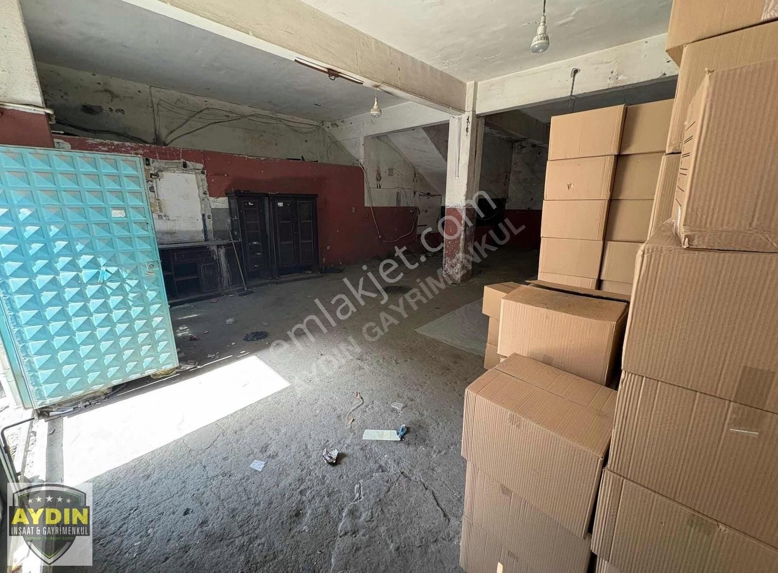Aydın İnş Sanayi İçinde 150m2 Yüksek Tavanlı Giriş Dükkan