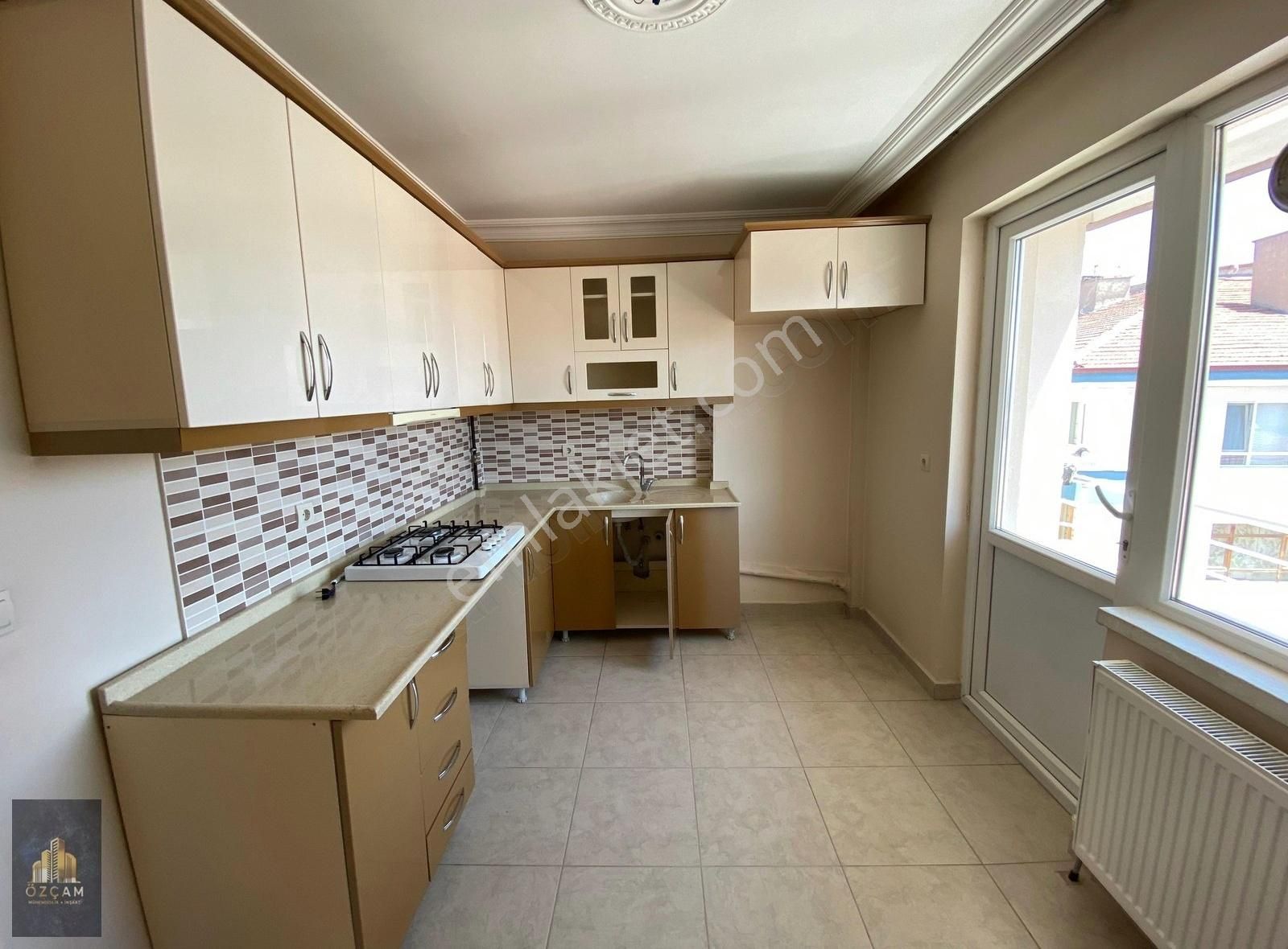 // Özçam'dan█merkezde 3+1 Güney Cephe Geniş Kiralık Daire