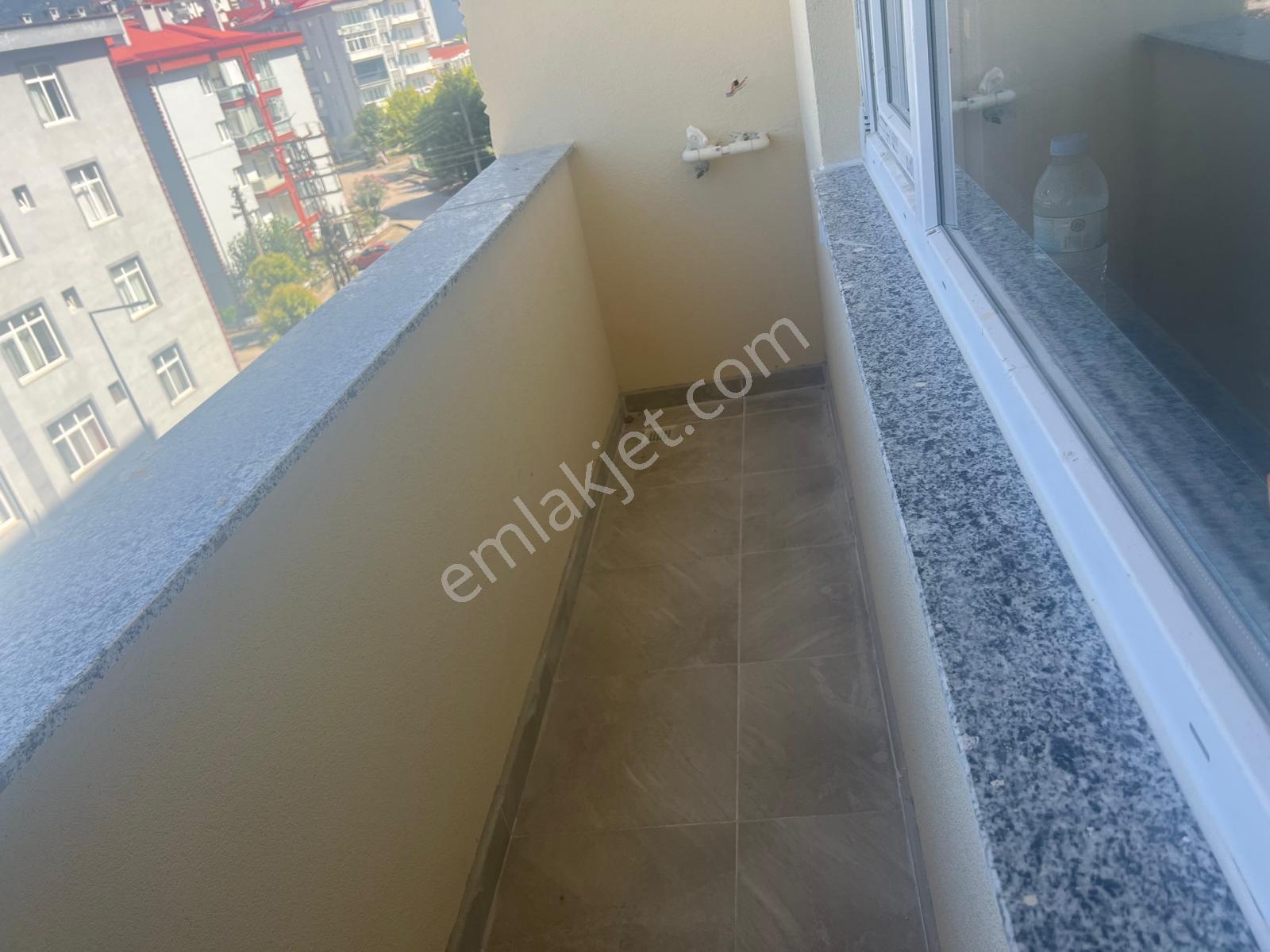 Giresun Teyyaredüzün'de Satılık 1+1 Sıfır Daire Asansörlü - Görsel 7