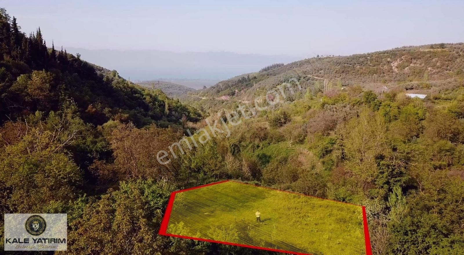 Kaleden Yenisölözde Köy İçi 854m² Göl Ve Doğa Manzaralı Hobi Bah