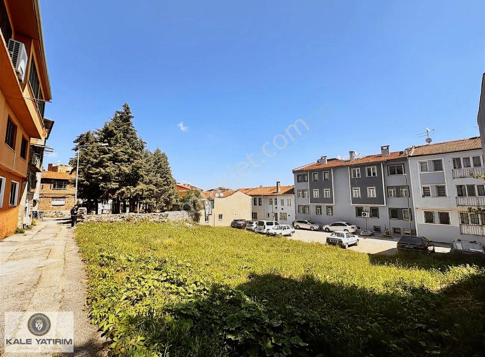 Muradıye Hamza Beyde. 690m2ımarlı Arsa - Görsel 2