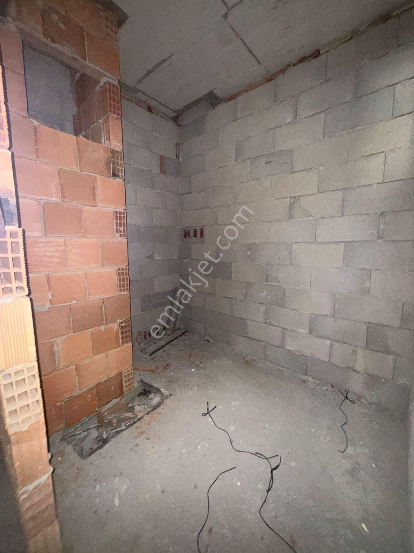 Gordion Emlak'tan Mehmet Akif Mahallesinde 2+1 Satılık Daire - Görsel 3