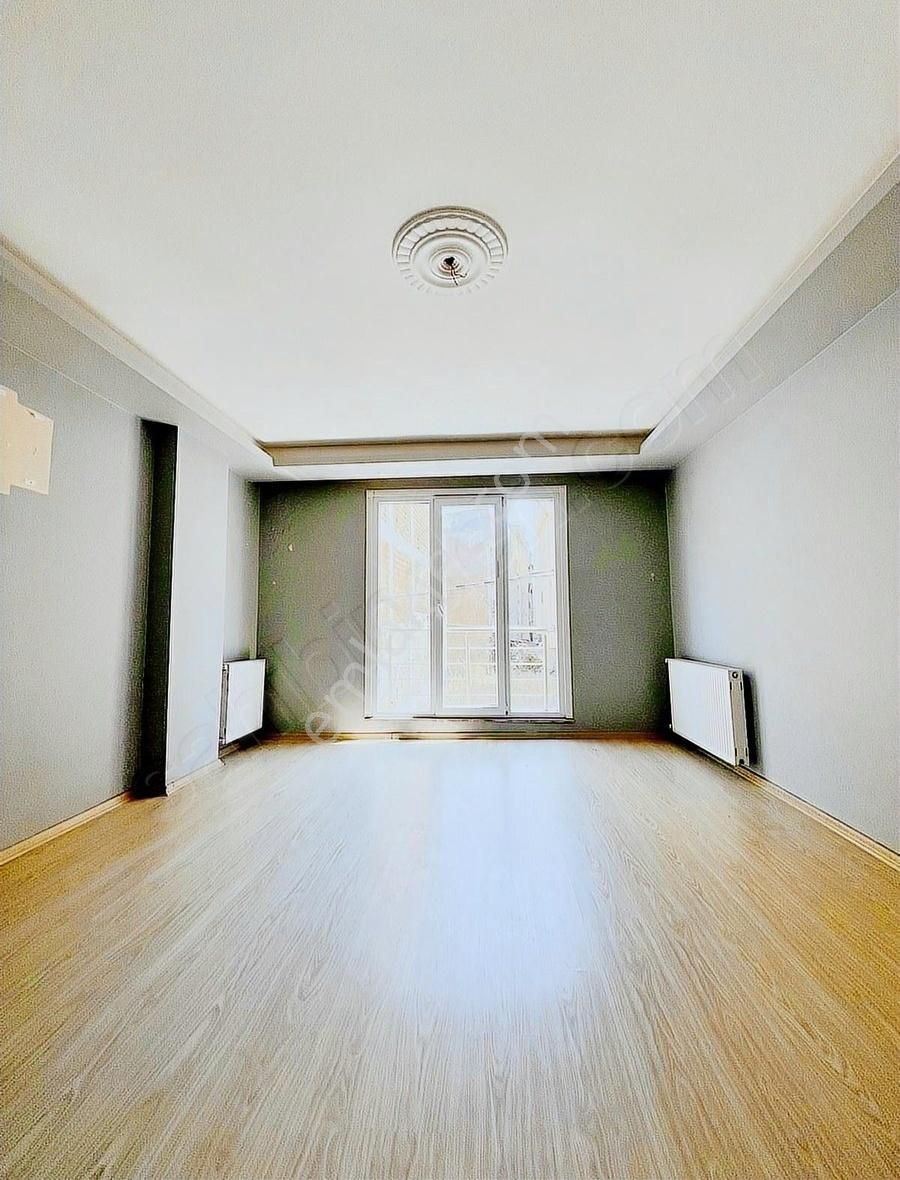 Esenyurt İncirtepe Mahallesinde Satılık 3+1 130 M2 Arakat