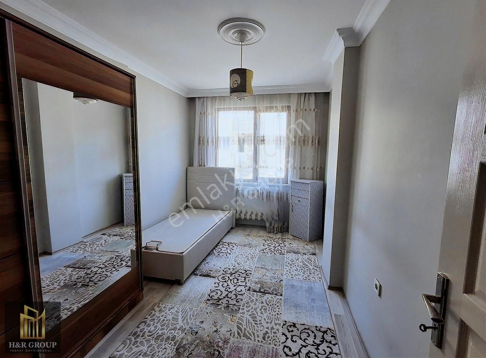 Siteler Mahallesinde 270 M2 Ferah 5+1 Full Eşyalı Dubleks Daire - Görsel 4