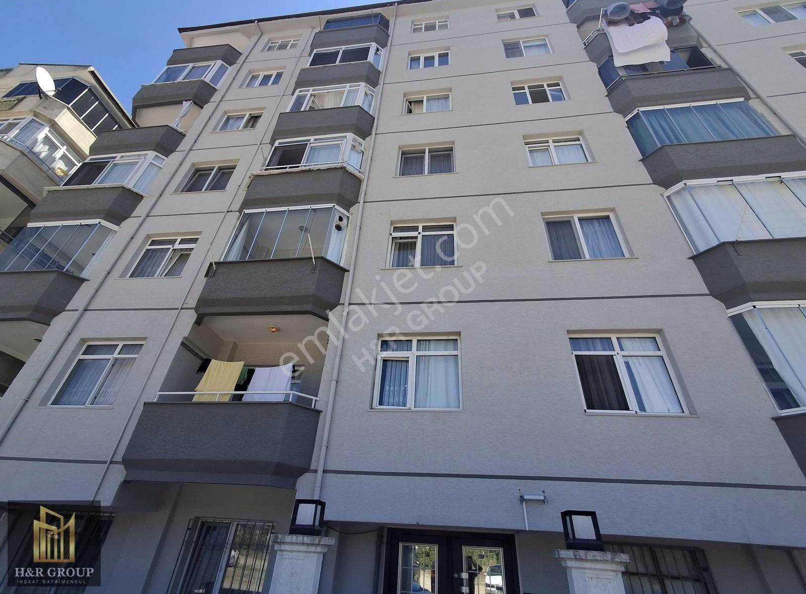 Çınarcık Teşvikiye Mevkiinde Deniz Manzaralı Arakat 2+1 Daire - Görsel 2