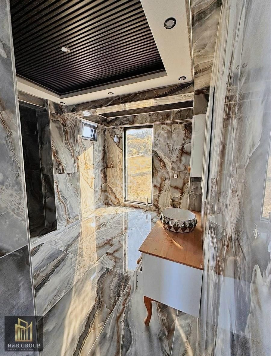 Kadıköy'de Havuzlu Müstakil Lüks Villa - Görsel 5