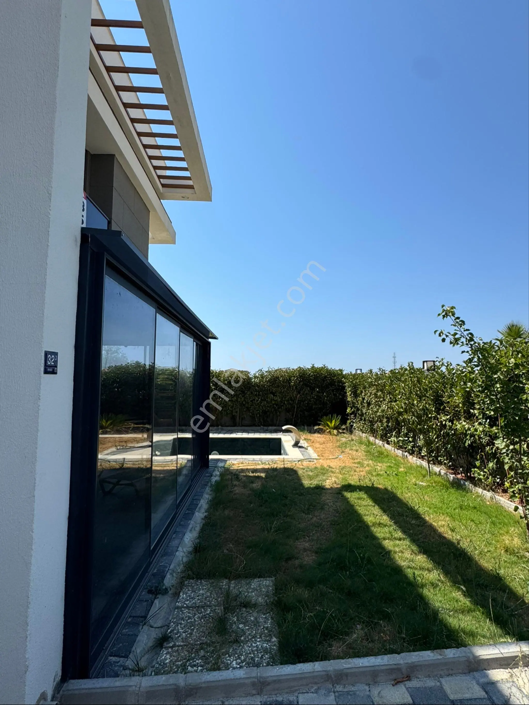 Güzelçamlıda Satılık 4+1 Müstakil Villa - Görsel 2