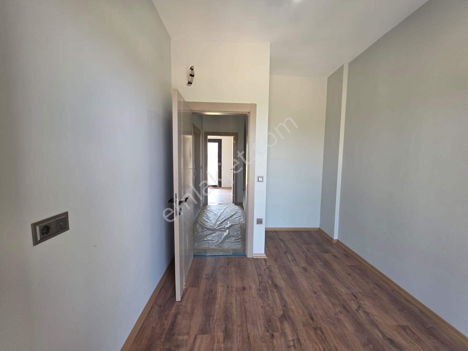 Kuşadası Davutlarda Yeni, Bahçeli Ve Havuzlu 3+1 Müstakil Villa - Görsel 22