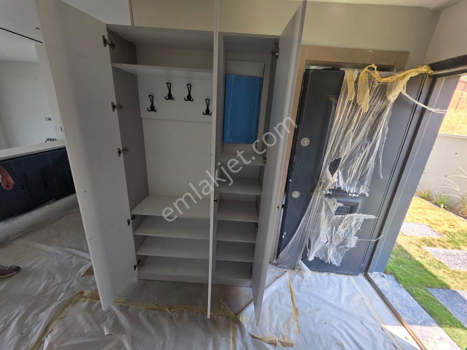 Kuşadası Davutlarda Yeni, Bahçeli Ve Havuzlu 3+1 Müstakil Villa - Görsel 8