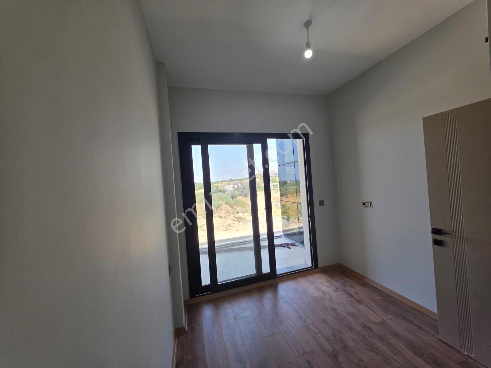 Kuşadası Davutlarda Yeni, Bahçeli Ve Havuzlu 3+1 Müstakil Villa - Görsel 20