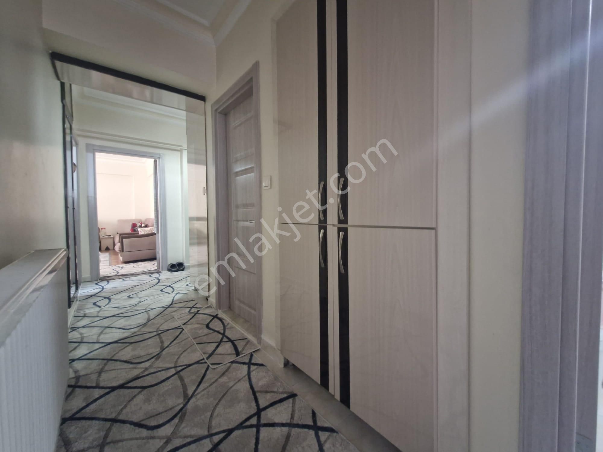 Ayaz'dan Tandoğan Mah 3+1 Salon Bağımsız Yapılı Merkezi Konumda Masrafsız Daire*