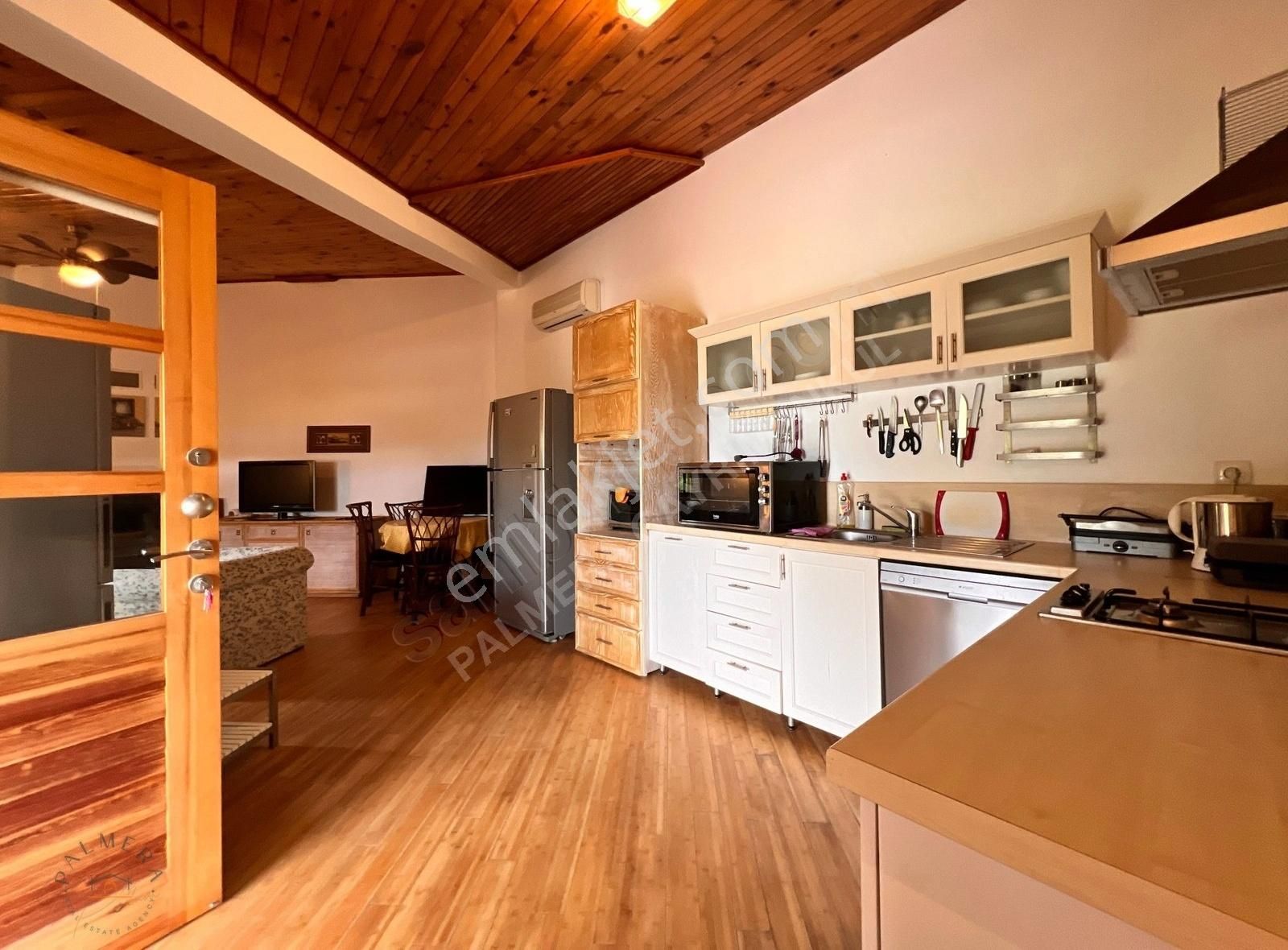 Turunç Amos Profesörler Sitesi'nde Satlık Deniz Manzaralı Taş Ev - Görsel 20