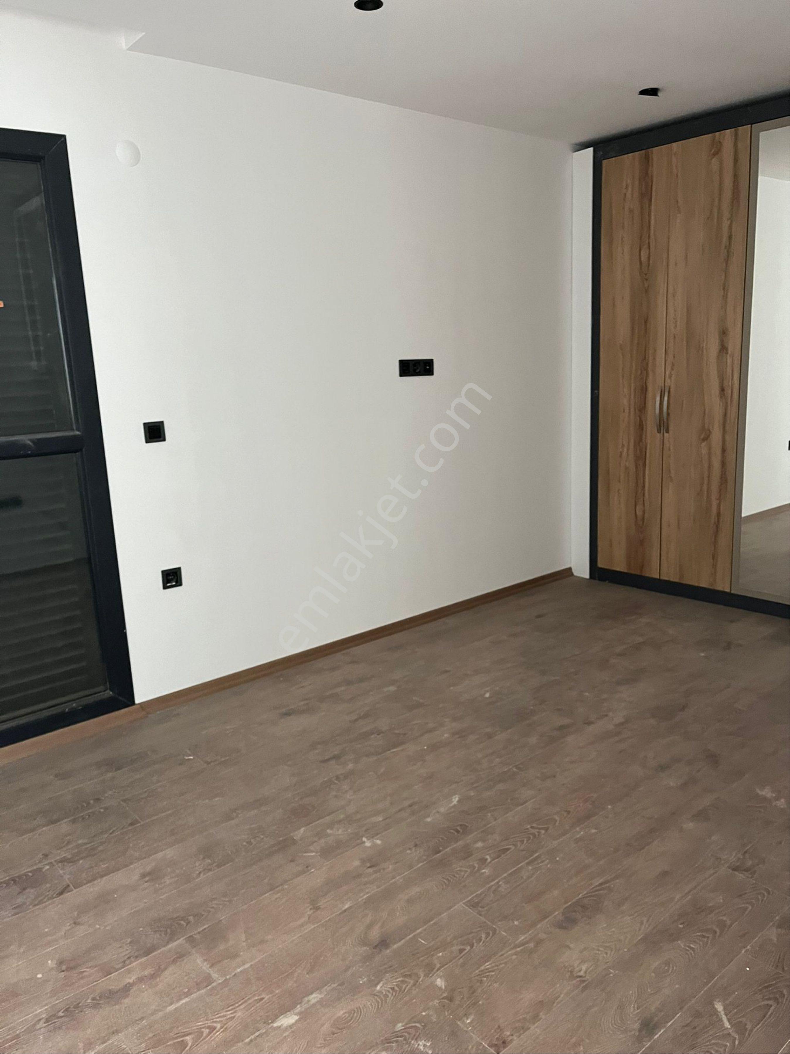 Karaova'da Tek Müstakil 4+1 Sıfır Satılık Villa - Görsel 9